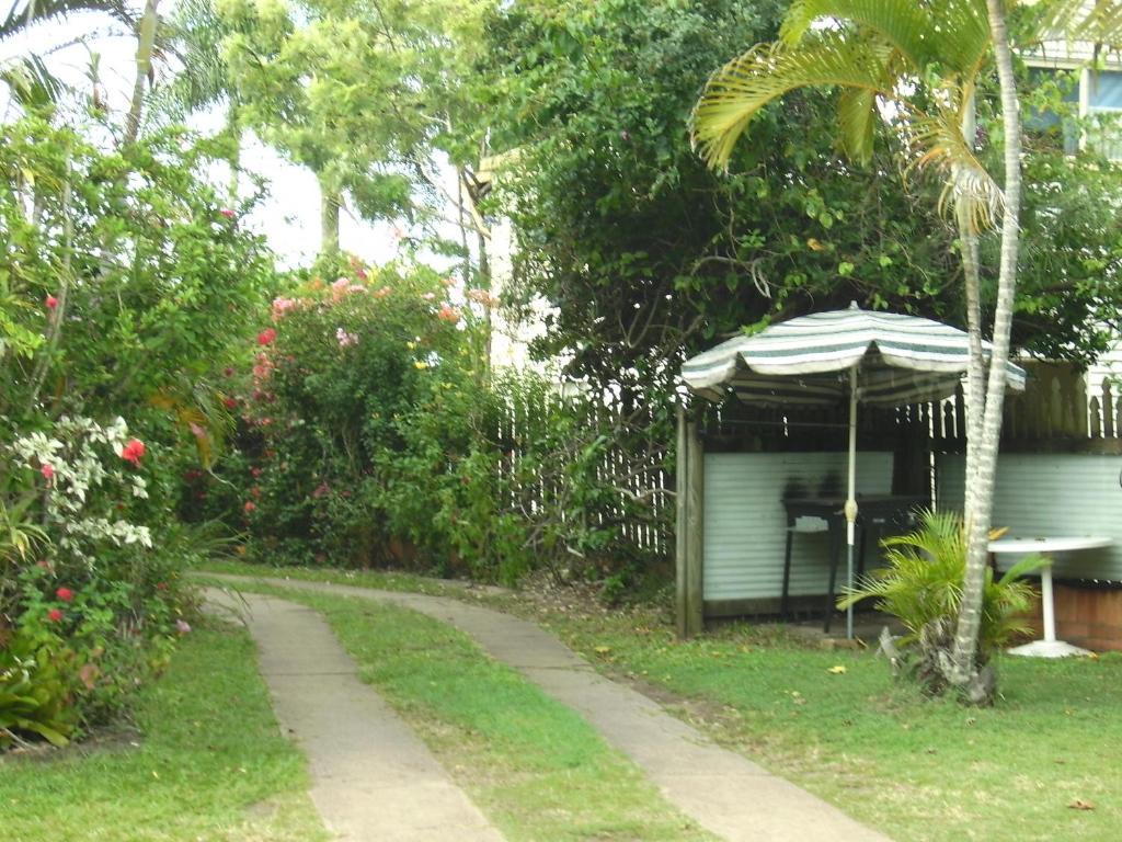Lisianna Apartments Hervey Bay Extérieur photo